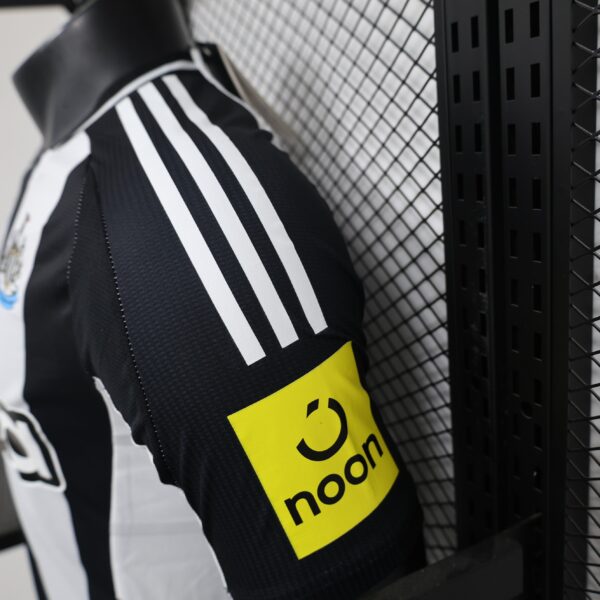 NEWCASTLE DOMICILE 2024/2025 – Image 3