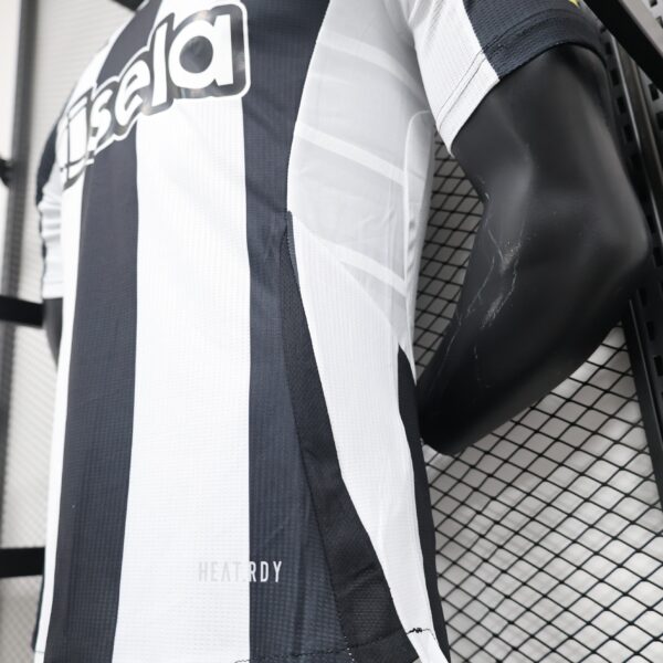 NEWCASTLE DOMICILE 2024/2025 – Image 5