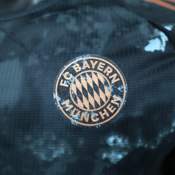 BAYERN MUNICH EXTERIEUR 2024/2025 – Image 4