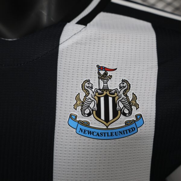 NEWCASTLE DOMICILE 2024/2025 – Image 11