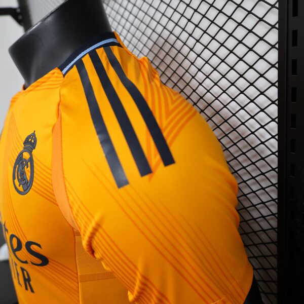 REAL MADRID EXTERIEUR 2024/2025 – Image 10